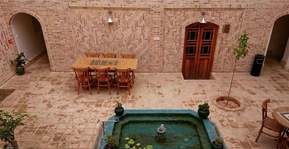 اقامتگاه عمارت سنگ پلوی در کاشان