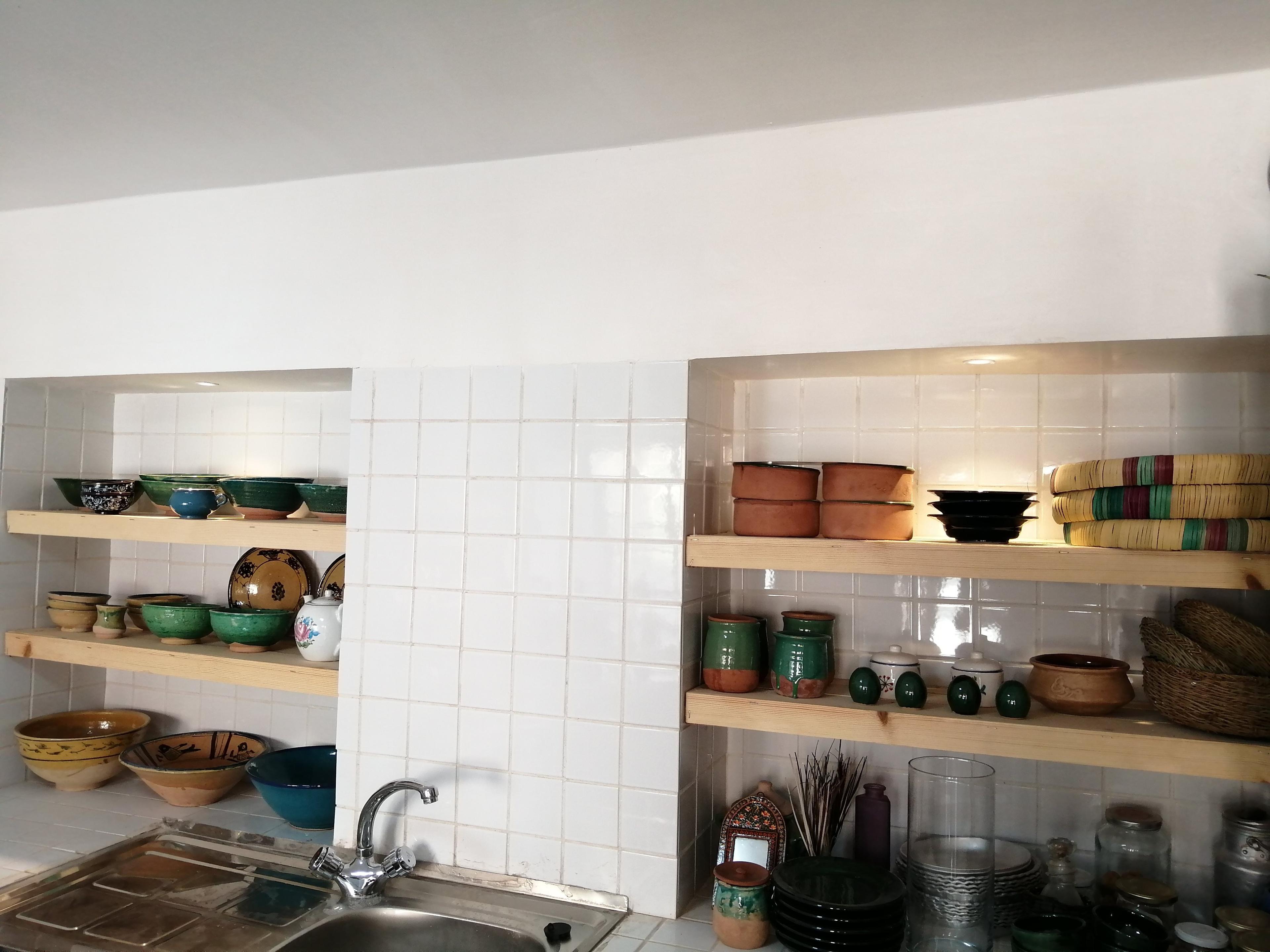 اقامتگاه بوم گردی نیمروز در سروستان