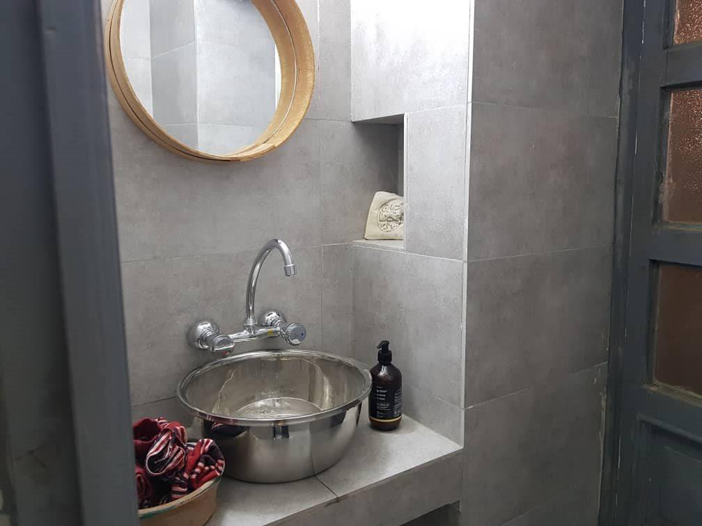 اقامتگاه بوم گردی نیمروز در سروستان