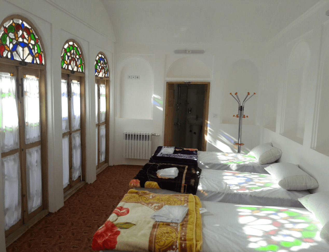 اجاره اقامتگاه سنتی سرزمین آفتاب در یزد