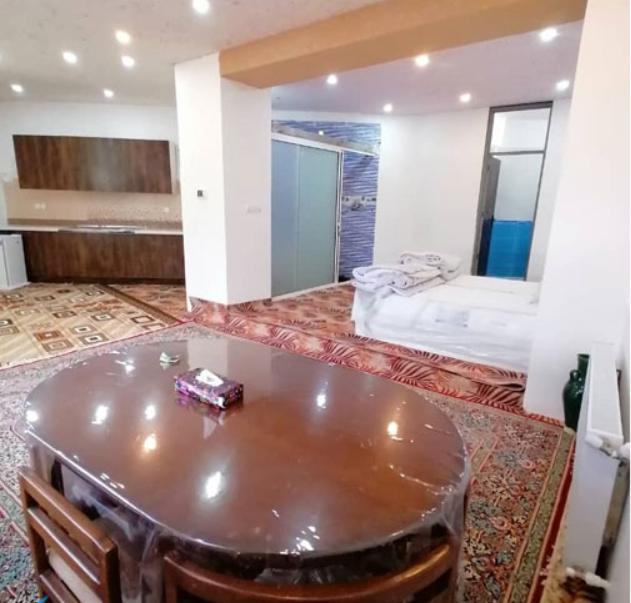 مجتمع اقامتی باغ طبیعت شیرکوه در تفت