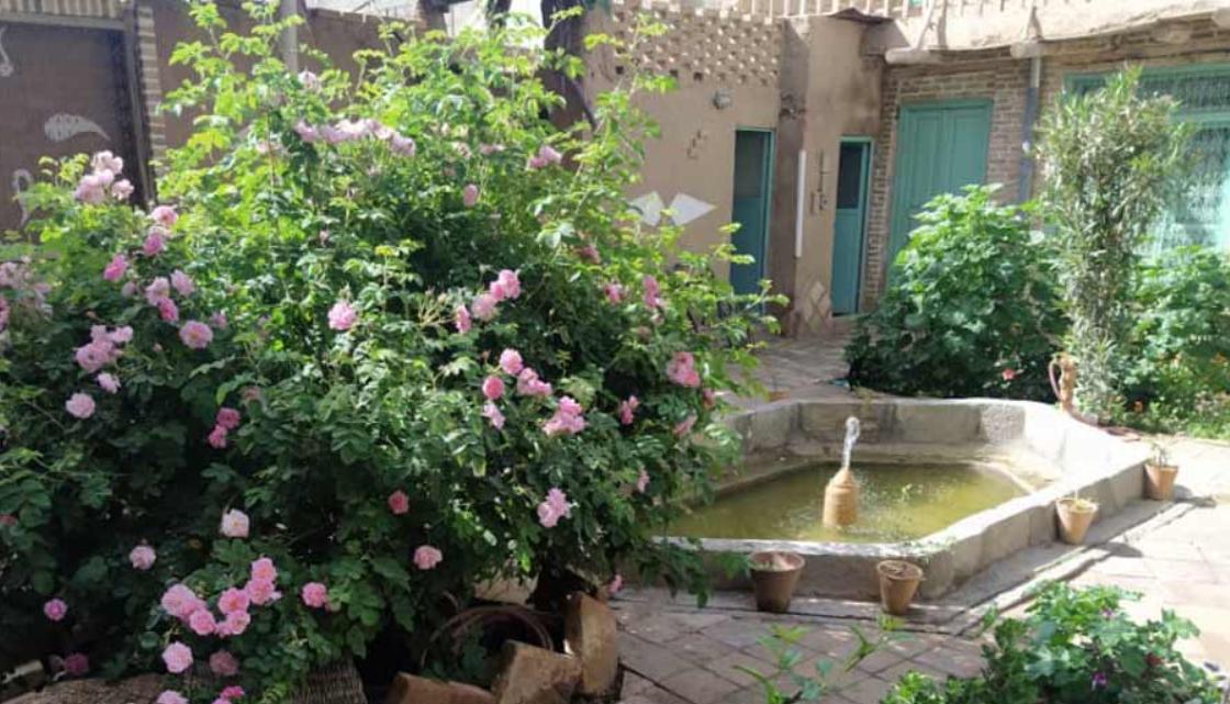 اقامتگاه بوم گردی حاج کاظم نیشابور