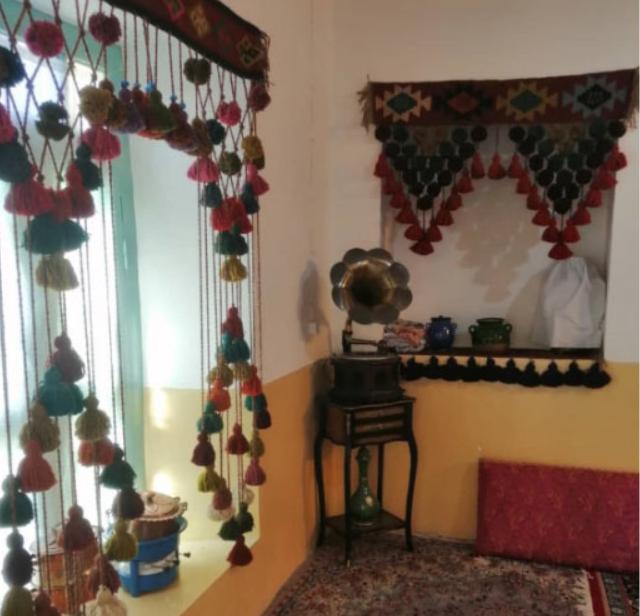 اجاره اقامتگاه بوم گردی ریزه گل در چناران
