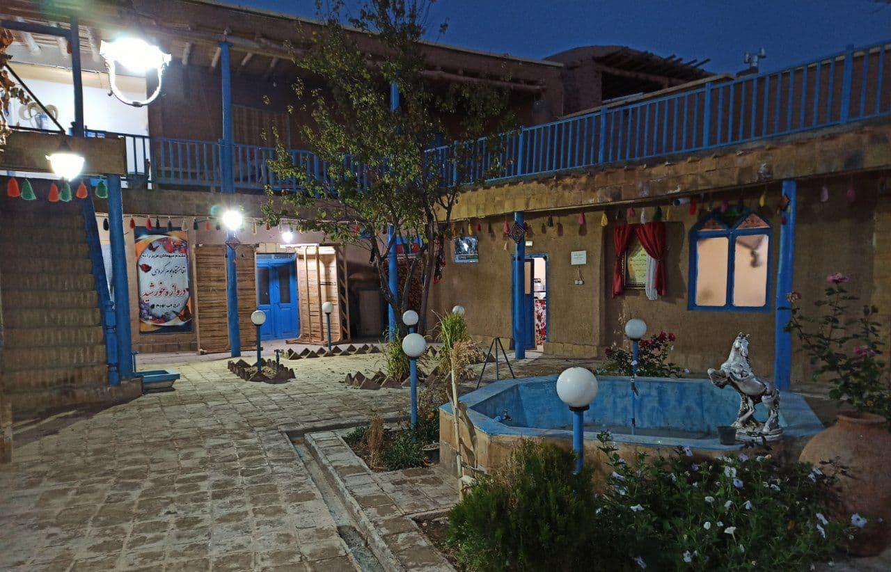 اقامتگاه روستایی دروازه خورشید در نیشابور