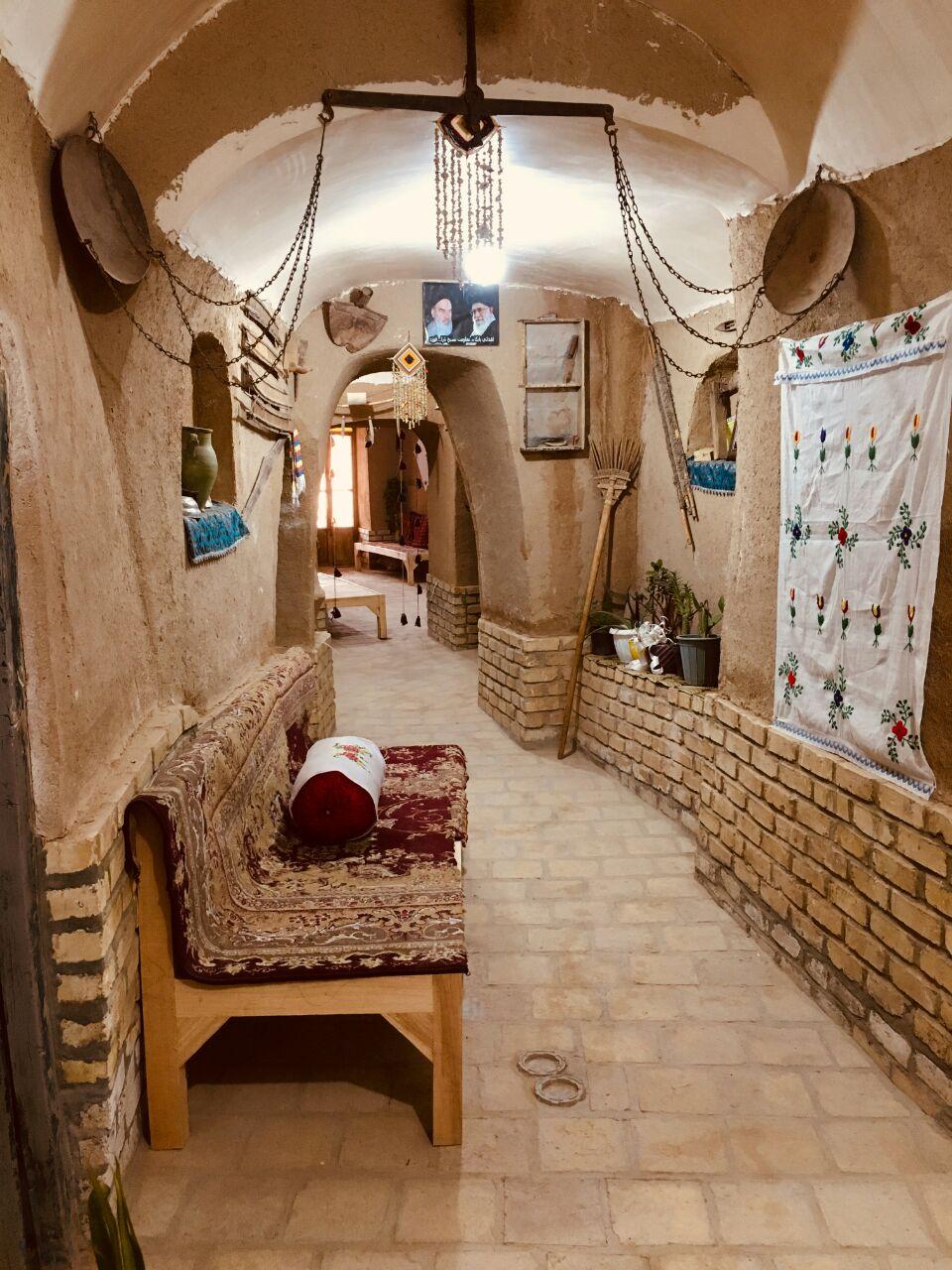 اقامتگاه بوم گردی رمضان بیگ کاشمر