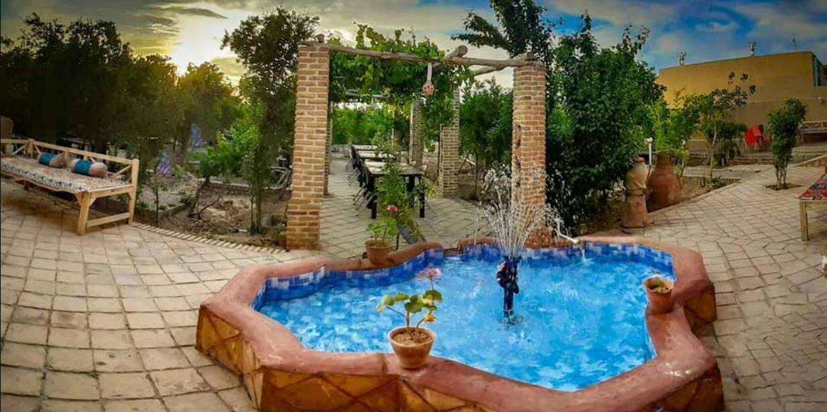 اقامتگاه بوم گردی عمارت انارستون در فردوس