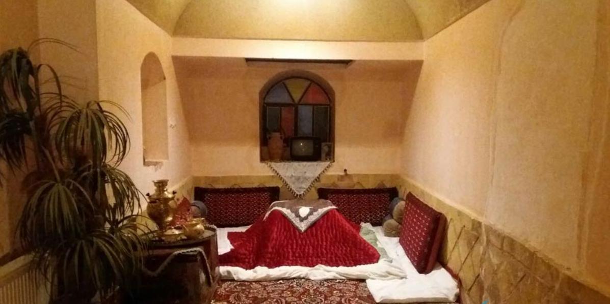 اقامتگاه بوم گردی عمارت انارستون در فردوس