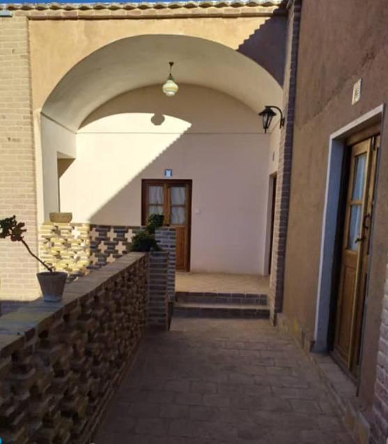 اقامتگاه بوم گردی سرای مهر در بیرجند