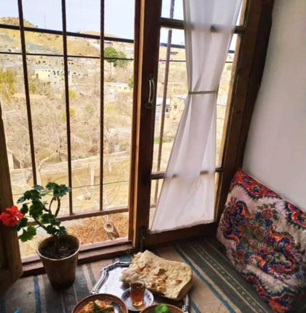 اقامتگاه بوم گردی سرای مهر در بیرجند