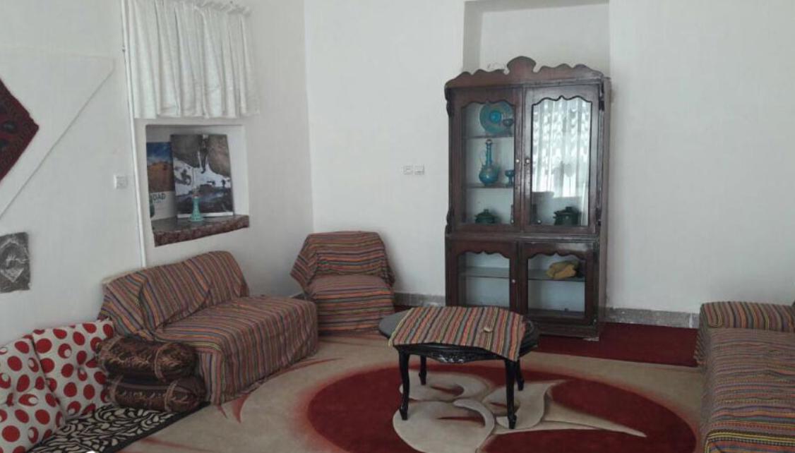 اقامتگاه بوم گردی دربست ماه بوم در ماهان