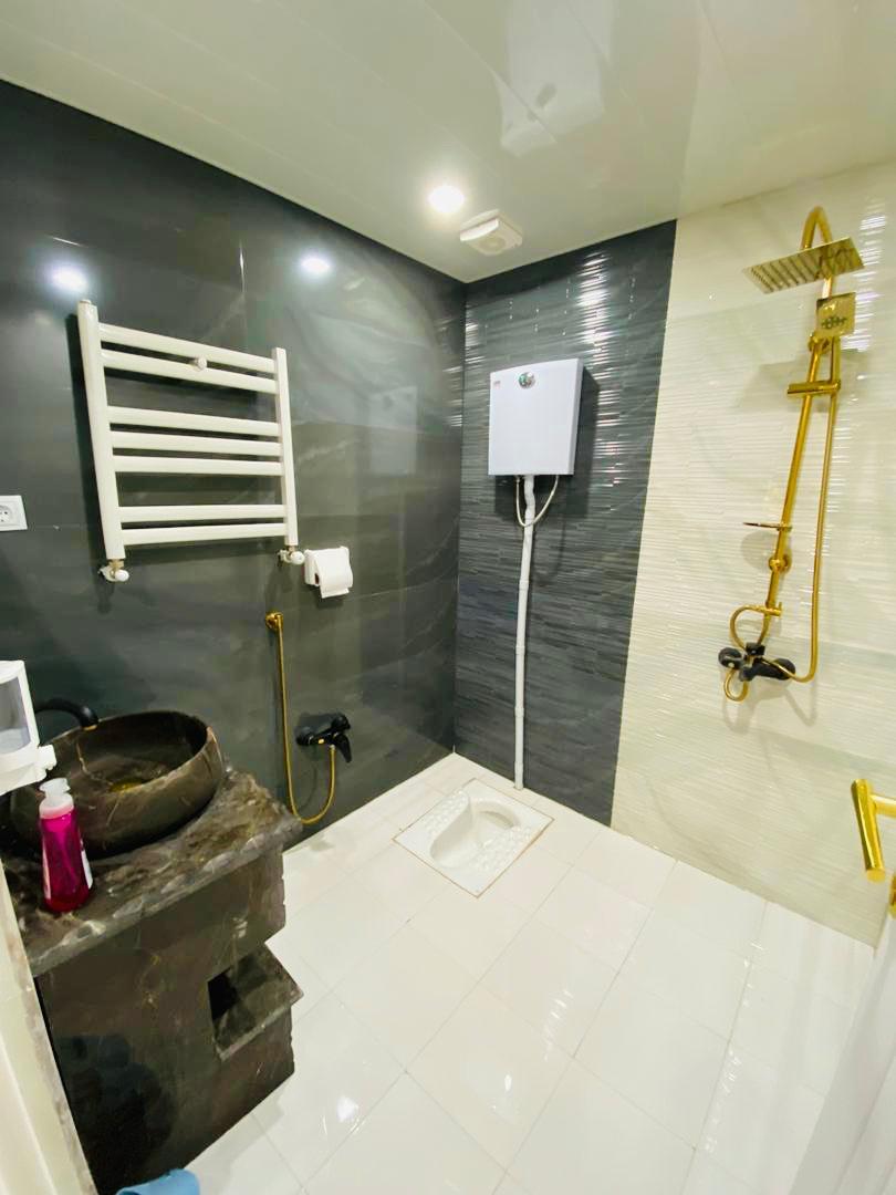 ویلا باغ لوکس با استخر سرپوشیده در بلوار کوهسار