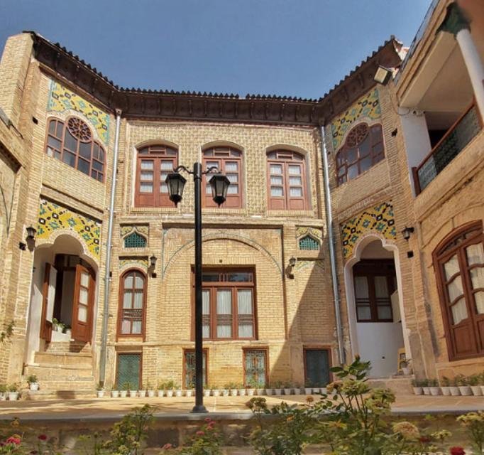 اقامتگاه بوم گردی عمارت بامگاه در کرمانشاه