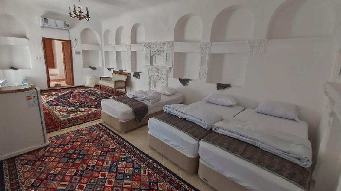 اقامتگاه بوم گردی عمارت بامگاه در کرمانشاه