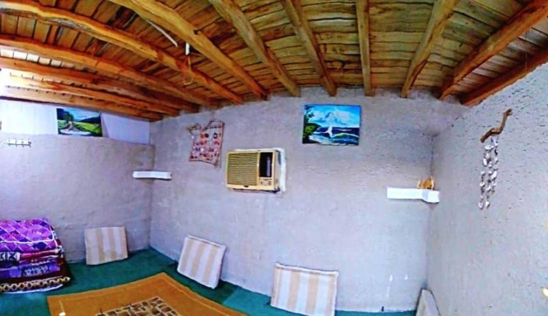 اقامتگاه بوم گردی میداف در پارسیان