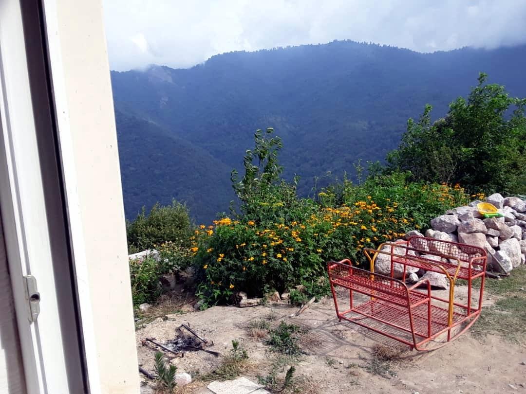 ویلای تراس دار با ویو جنگل و ابر ومه