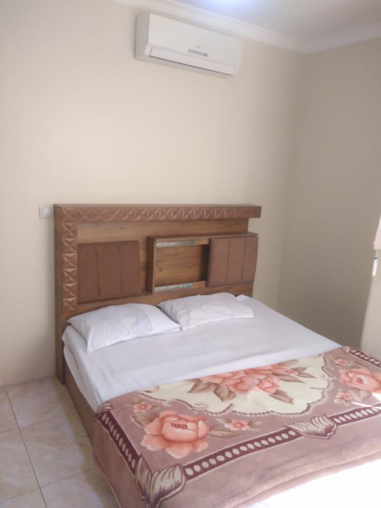 اجاره روزانه خانه دوخواب در شیراز