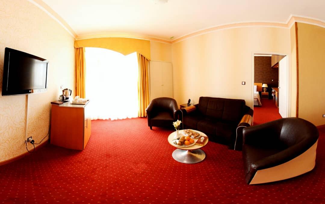 رزرو اتاق هتلی در شهرکرد دو نفره با چشم انداز