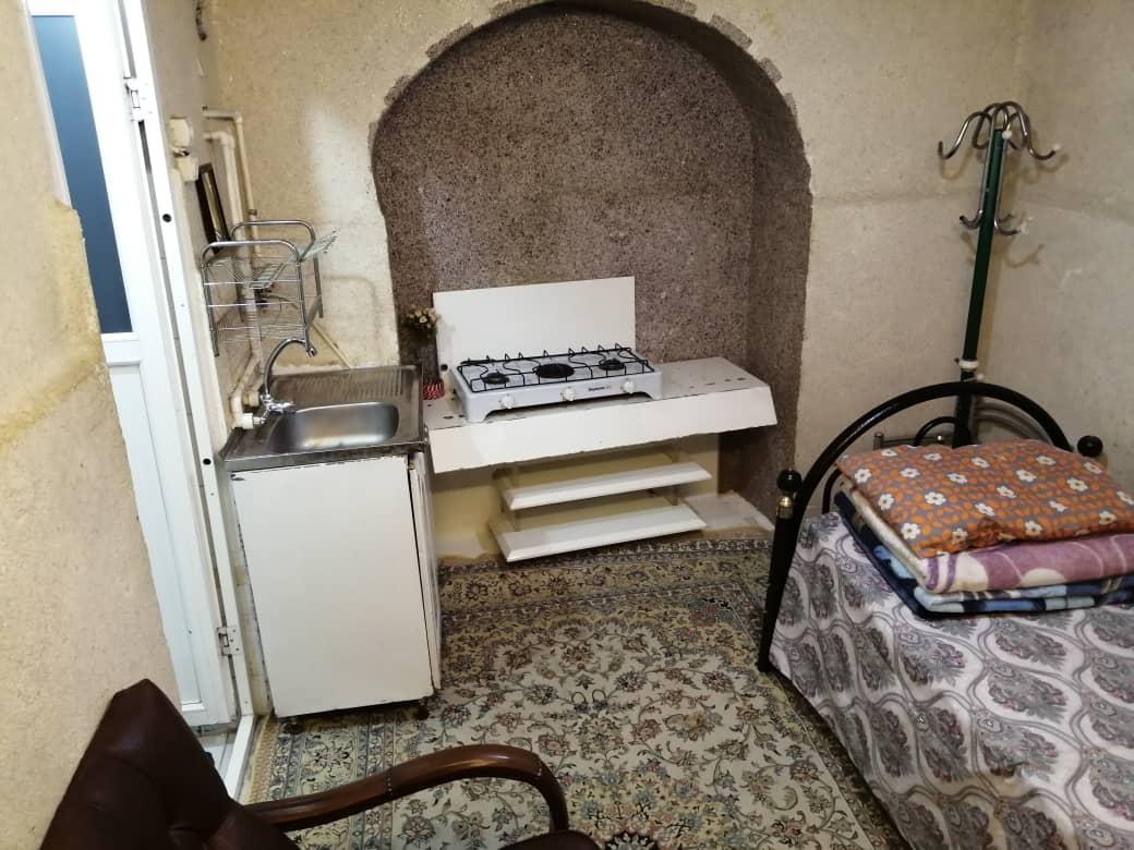 سوئیت 23 متری مستقل دربست در خیابان دانشگاه تهران