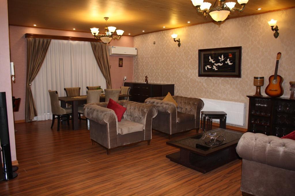 اجاره ویلا در خیابان پاسداران انزلی