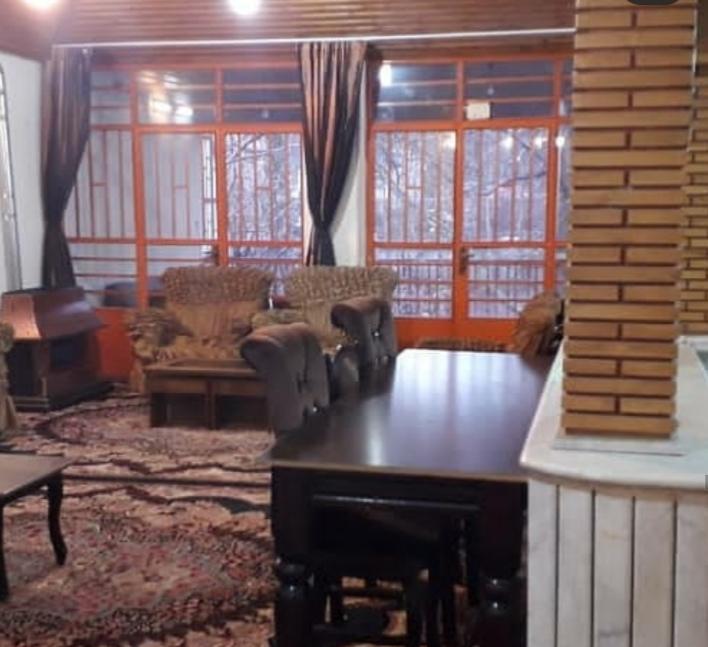 اجاره ویلا در باغ بهادران لب رودخانه