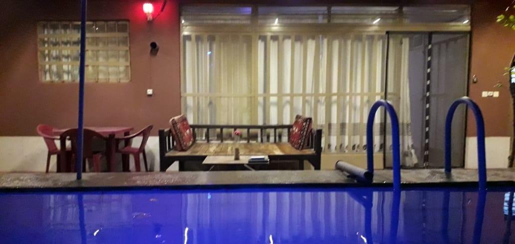 اجاره باغ ویلا بااستخر روباز در خمینی شهر