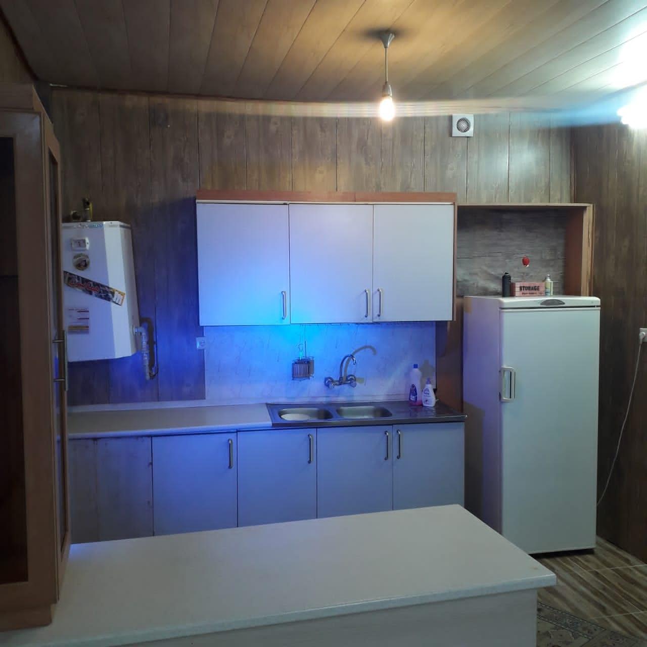 اجاره باغ ویلا بااستخر روباز در خمینی شهر