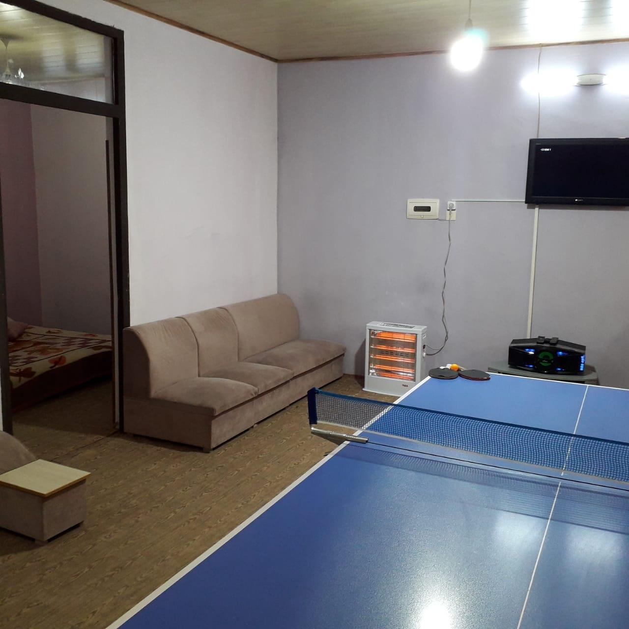 اجاره باغ ویلا بااستخر روباز در خمینی شهر