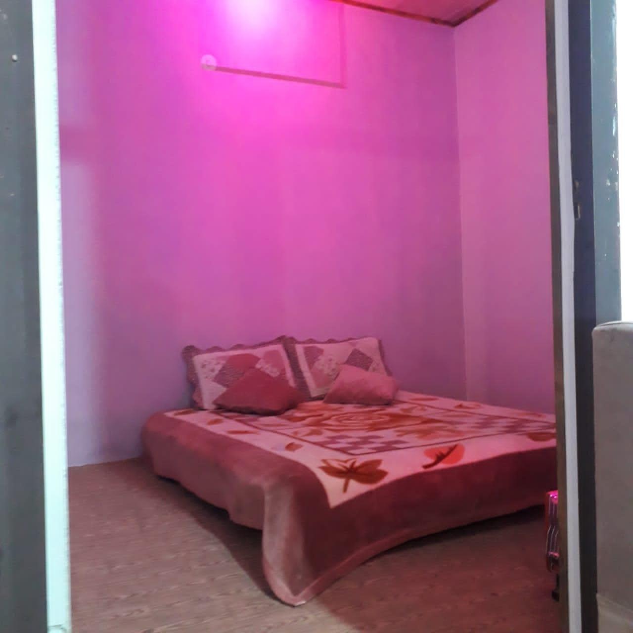 اجاره باغ ویلا بااستخر روباز در خمینی شهر