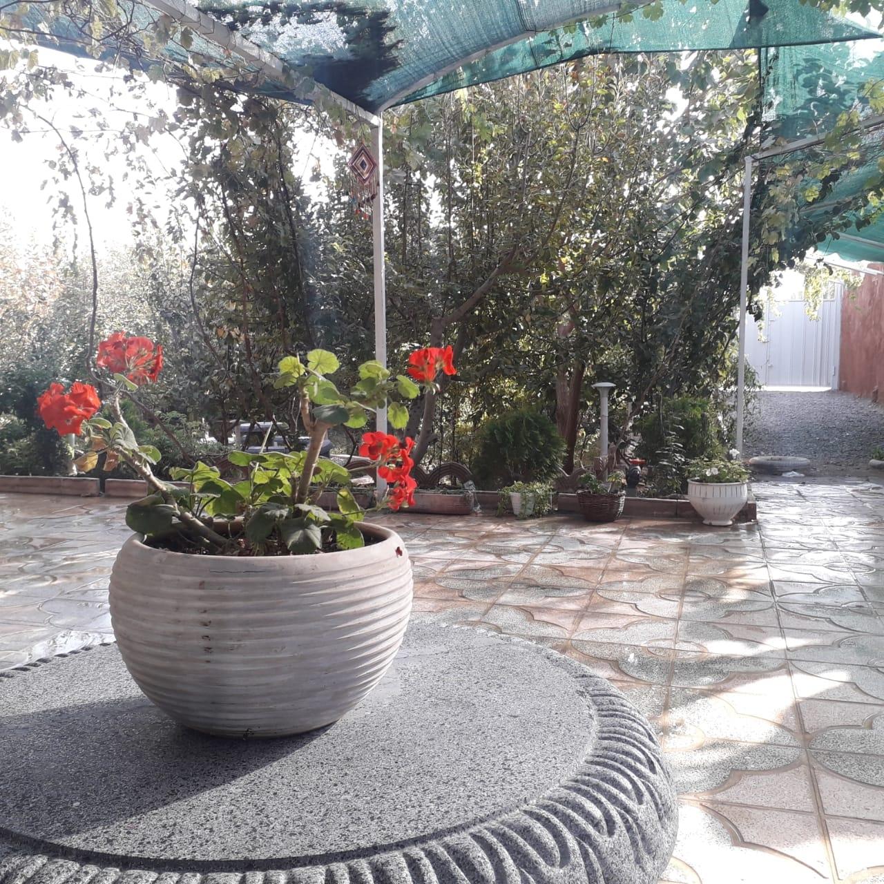 اجاره ویلا باغ با استخر سرپوشیده در خمینی شهر