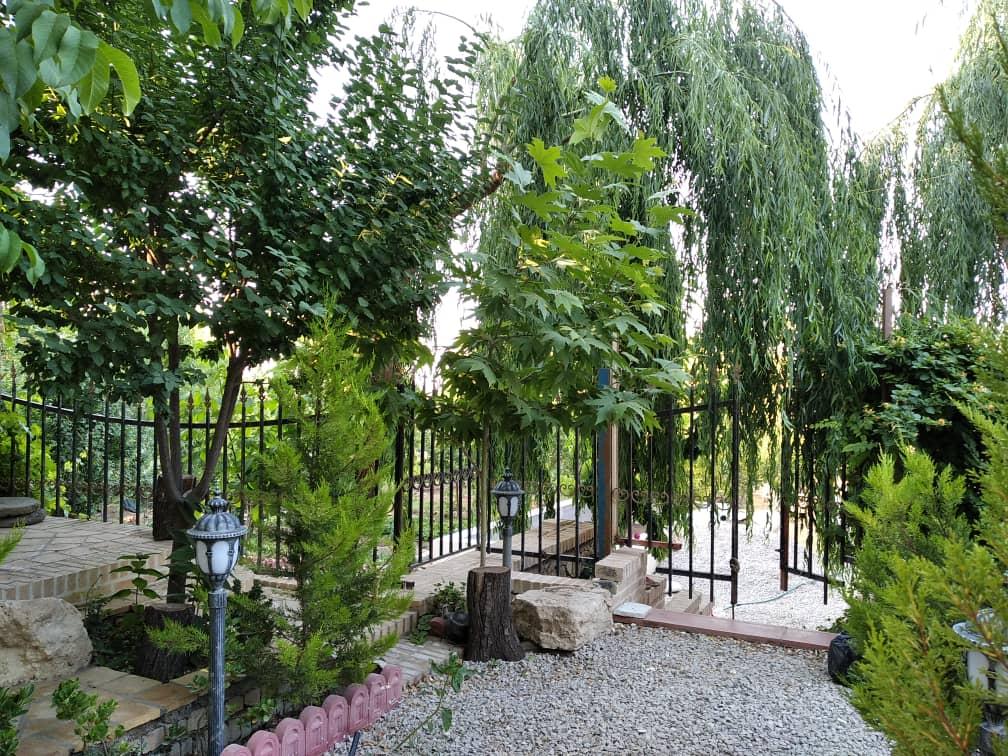 اجاره روزانه باغ ویلای گلاب در نیاسر کاشان