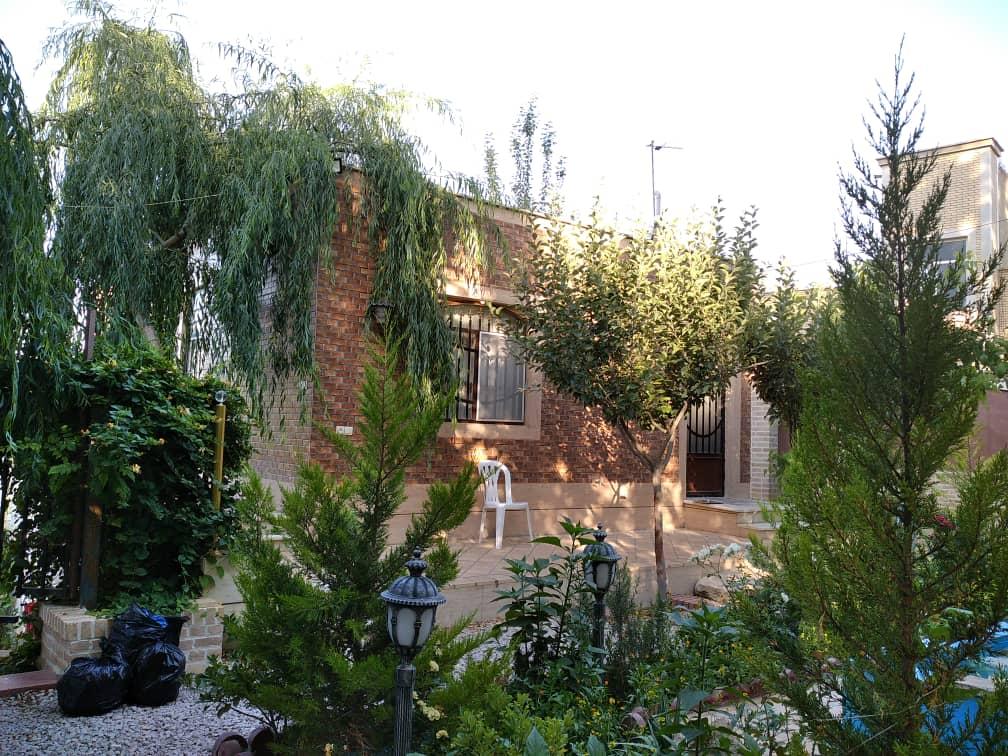 اجاره روزانه باغ ویلای گلاب در نیاسر کاشان