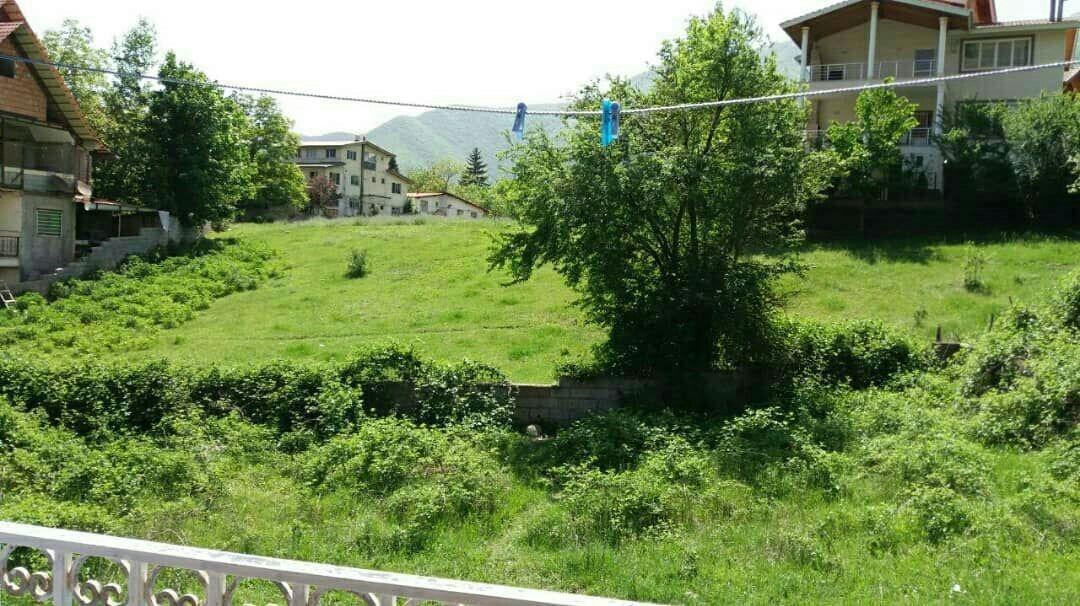 ویلا کنار رودخانه چشم انداز کوه و جنگل