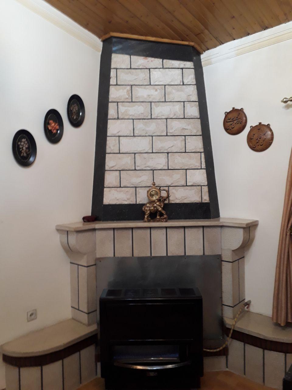 ویلا کنار رودخانه چشم انداز کوه و جنگل