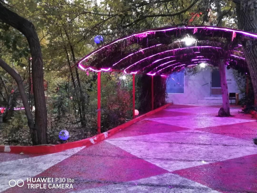 ویلا لوکس در باغ بهادران با استخر آبگرم