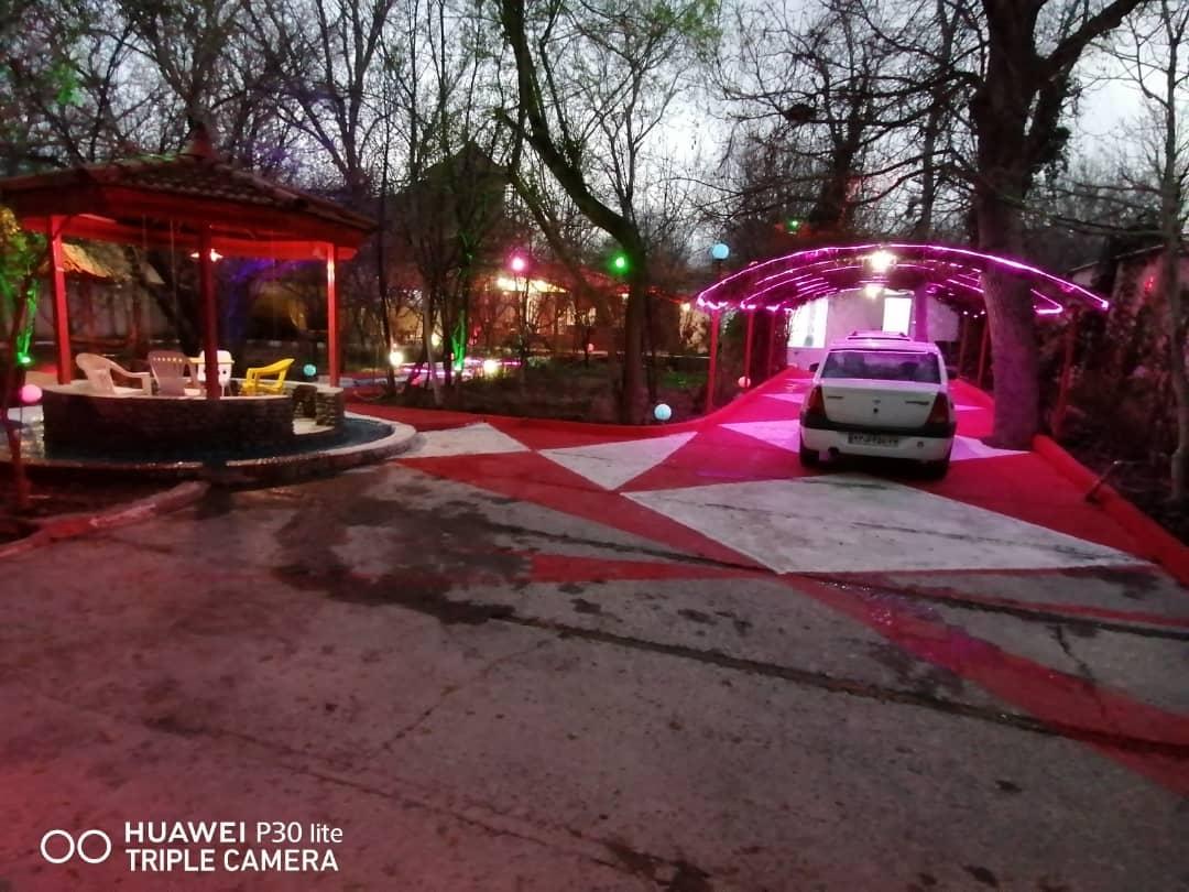 ویلا لوکس در باغ بهادران با استخر آبگرم