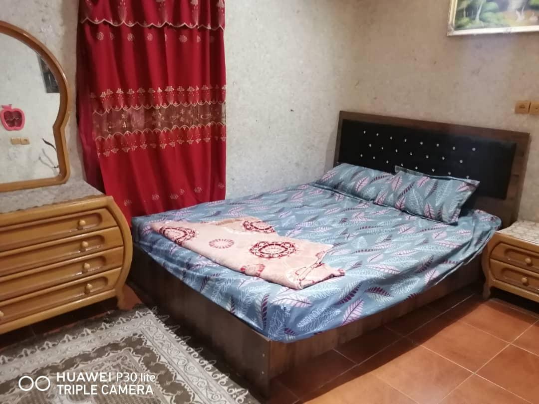 ویلا لوکس در باغ بهادران با استخر آبگرم