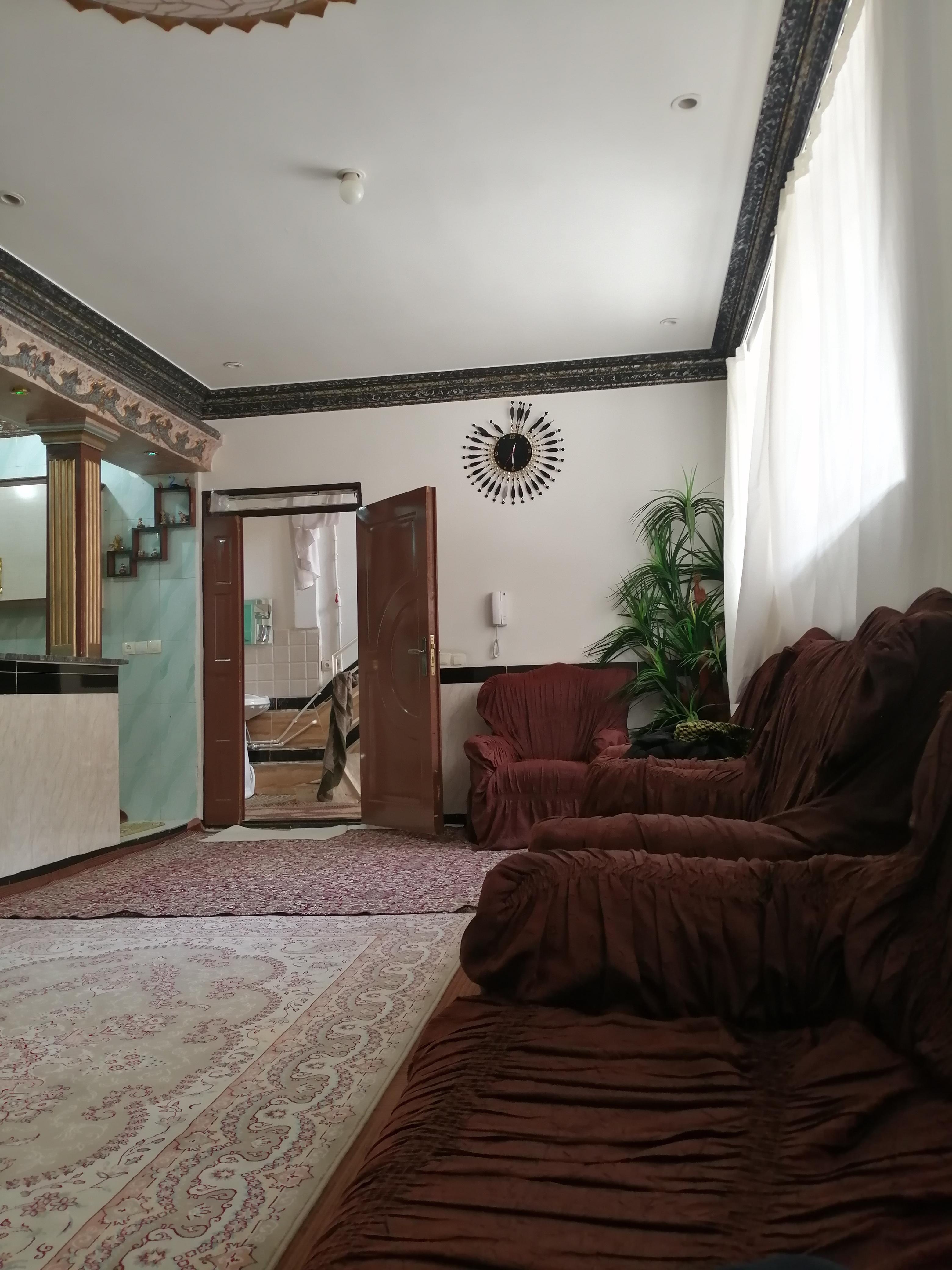 اجاره سوئیت آرامش درجنب میدان دریاچه زریوار