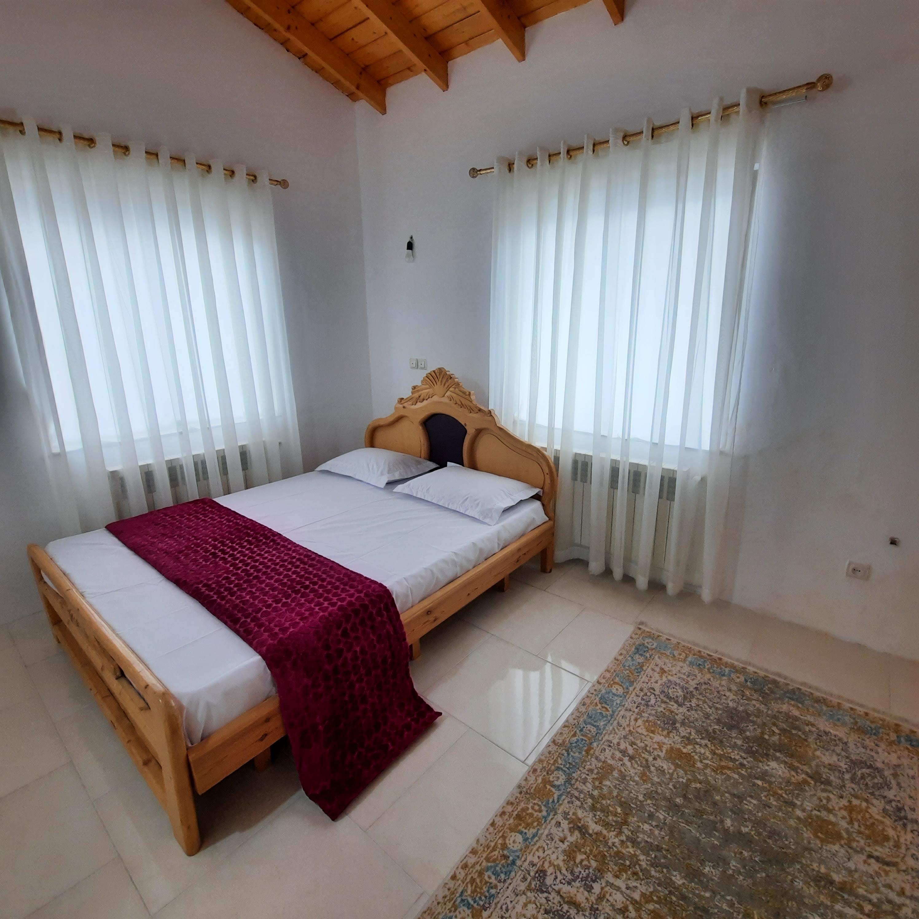 ویلا ویودار جنگلی فوقالعاده تمیز و زیبا