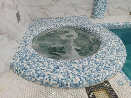 ویلای تمیز استخر آبگرم و جکوزی دار مهماندوست