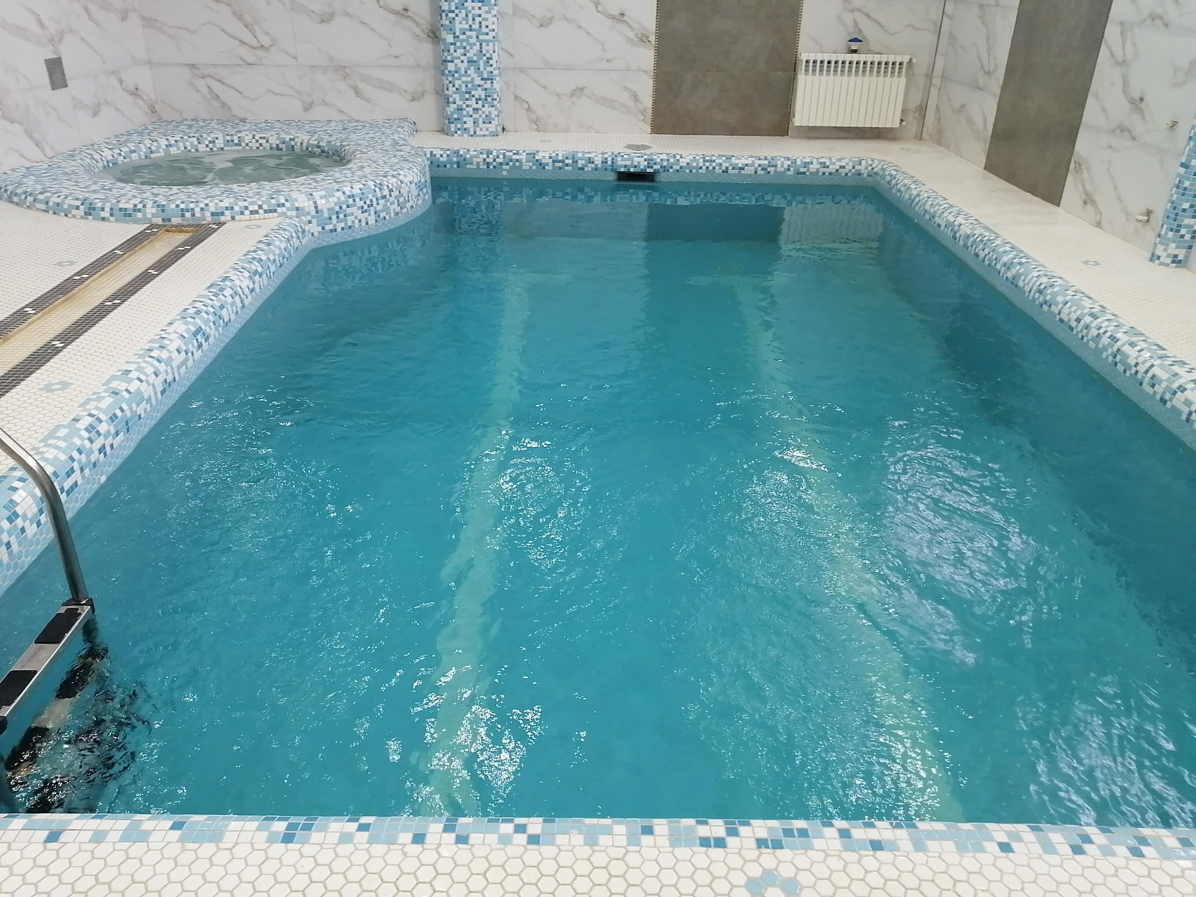 ویلای تمیز استخر آبگرم و جکوزی دار مهماندوست