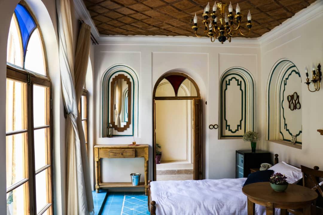 اجاره هتل سنتی راوی در شیراز