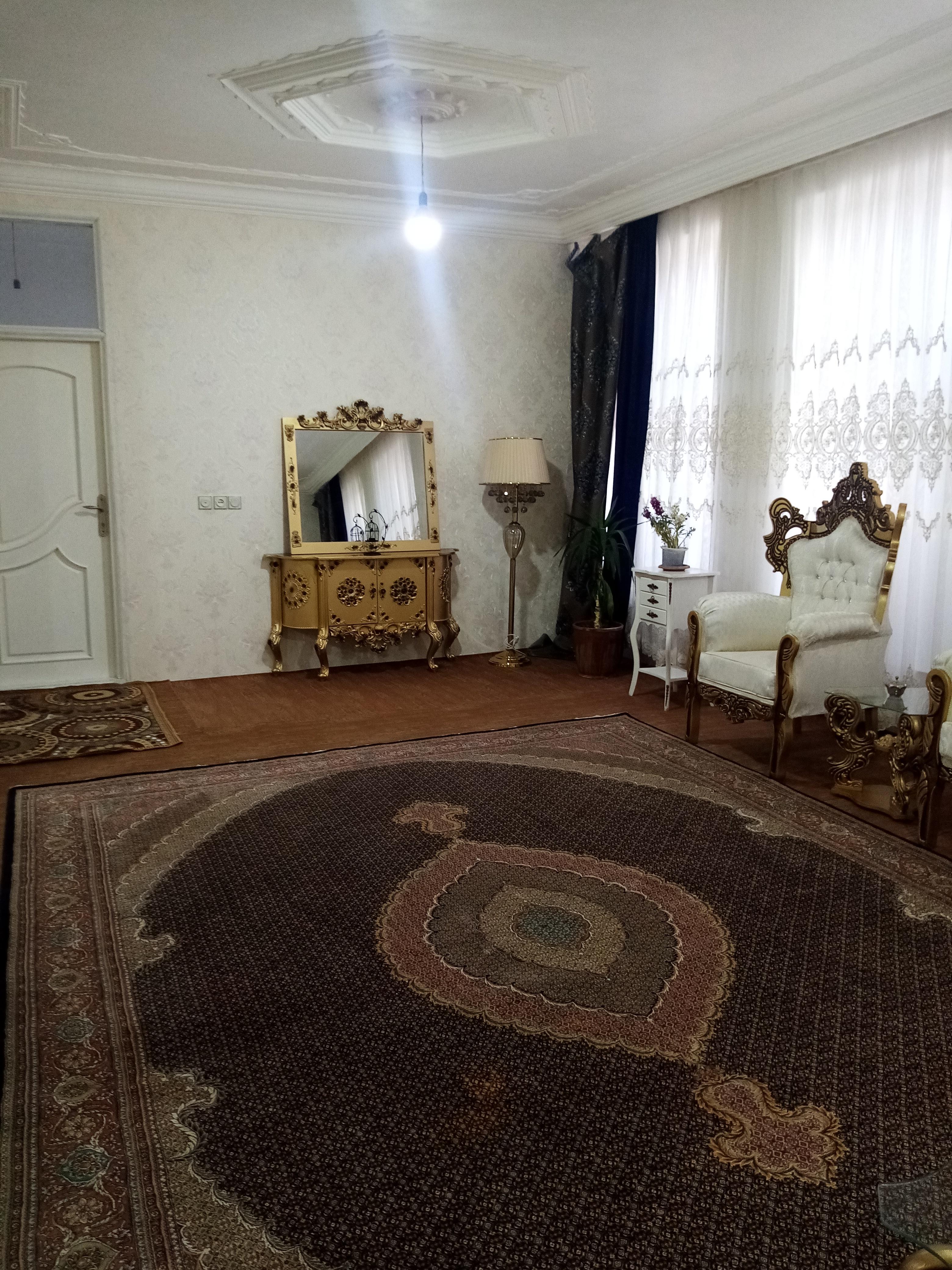 اجاره منزل  ویلایی همکف باپارکینگ در اردبیل