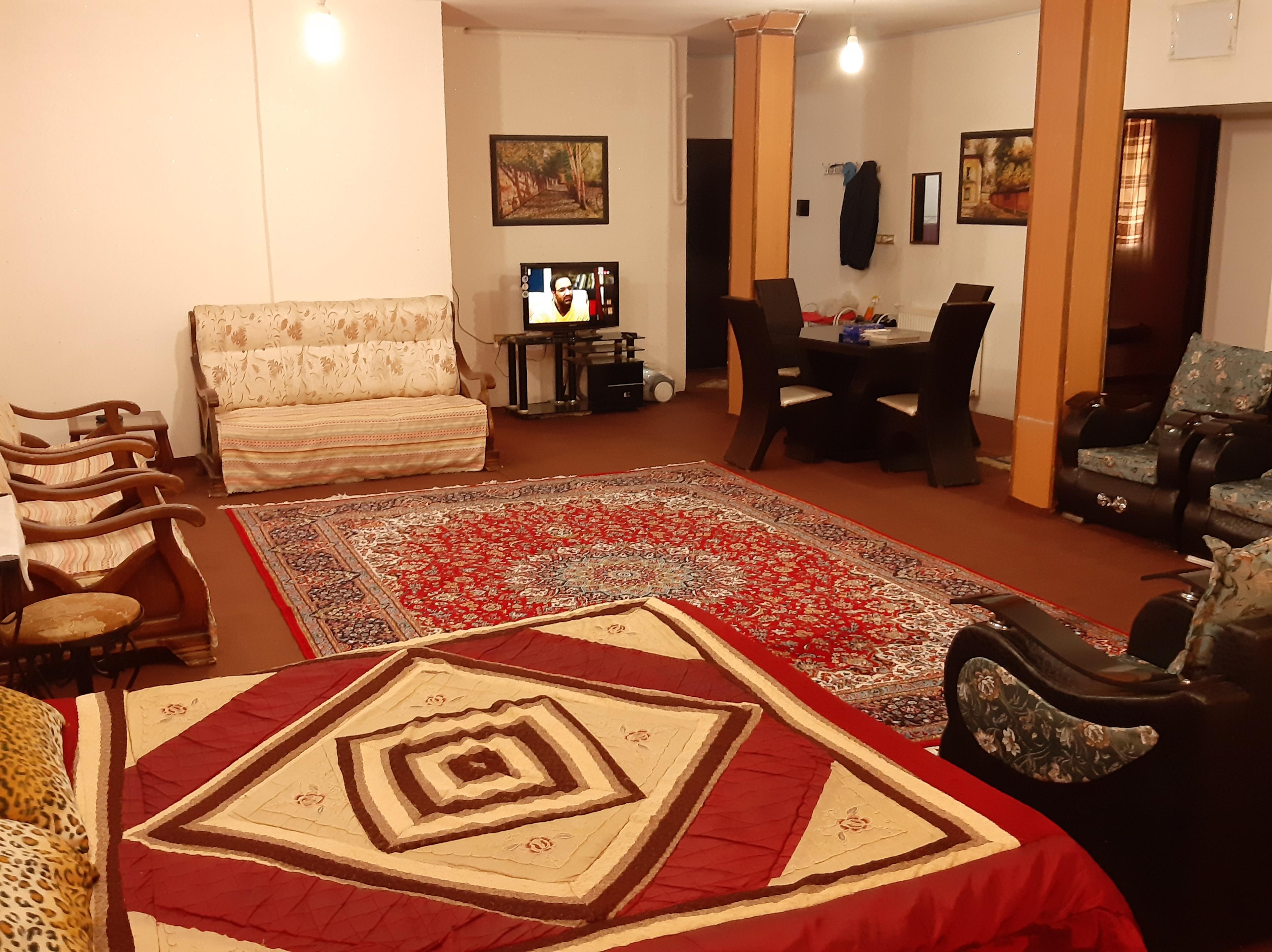 سوئیت دو خوابه تمیز در ملایر همدان