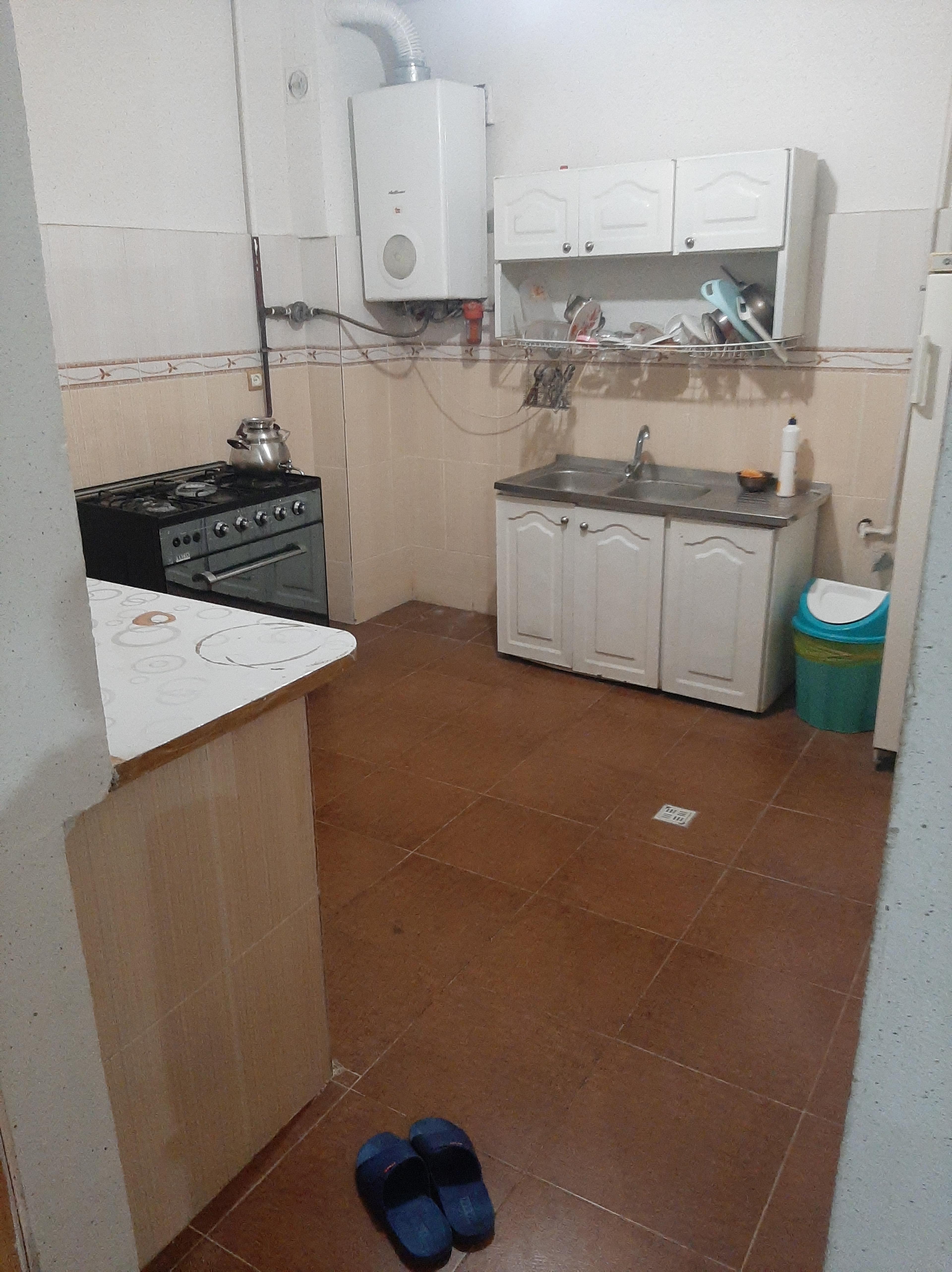 سوئیت دو خوابه تمیز در ملایر همدان