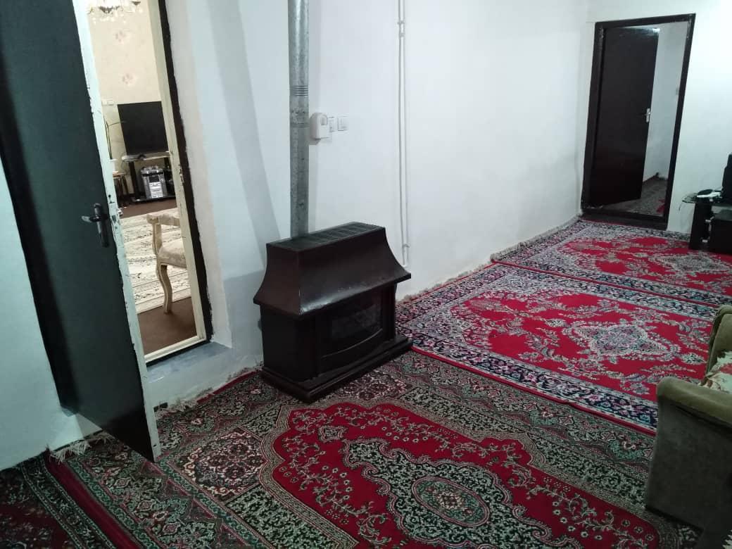 خانه مادربزرگه با کلبه درختی در ساحل لیسار تالش