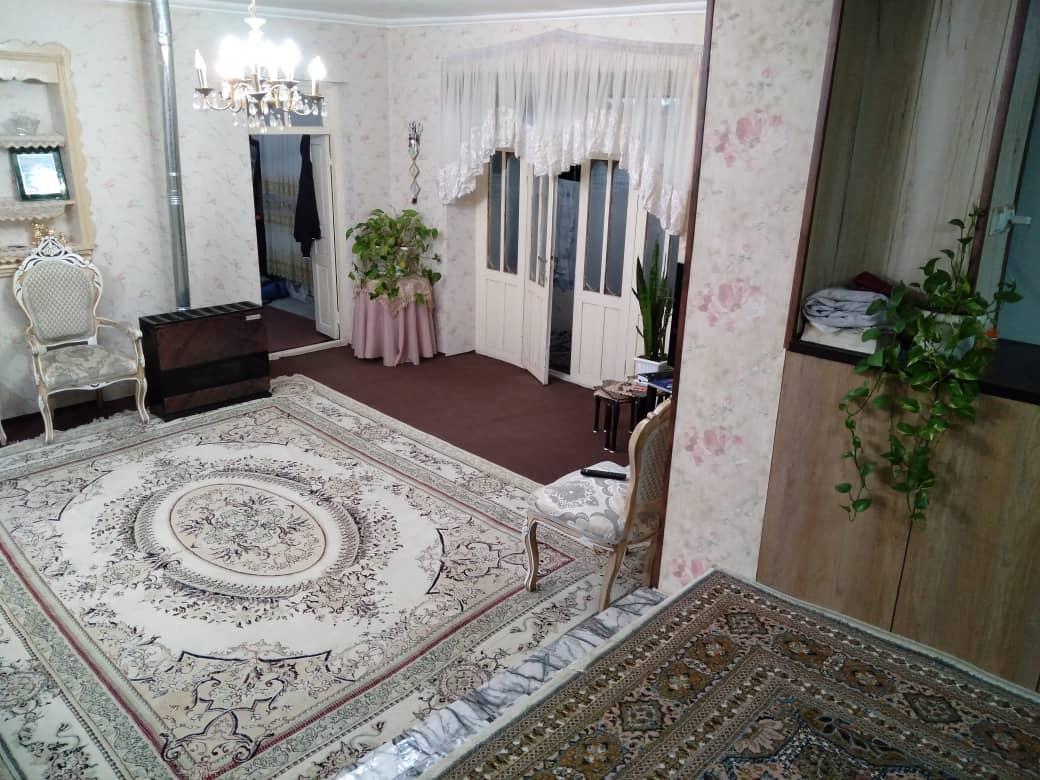 خانه مادربزرگه با کلبه درختی در ساحل لیسار تالش