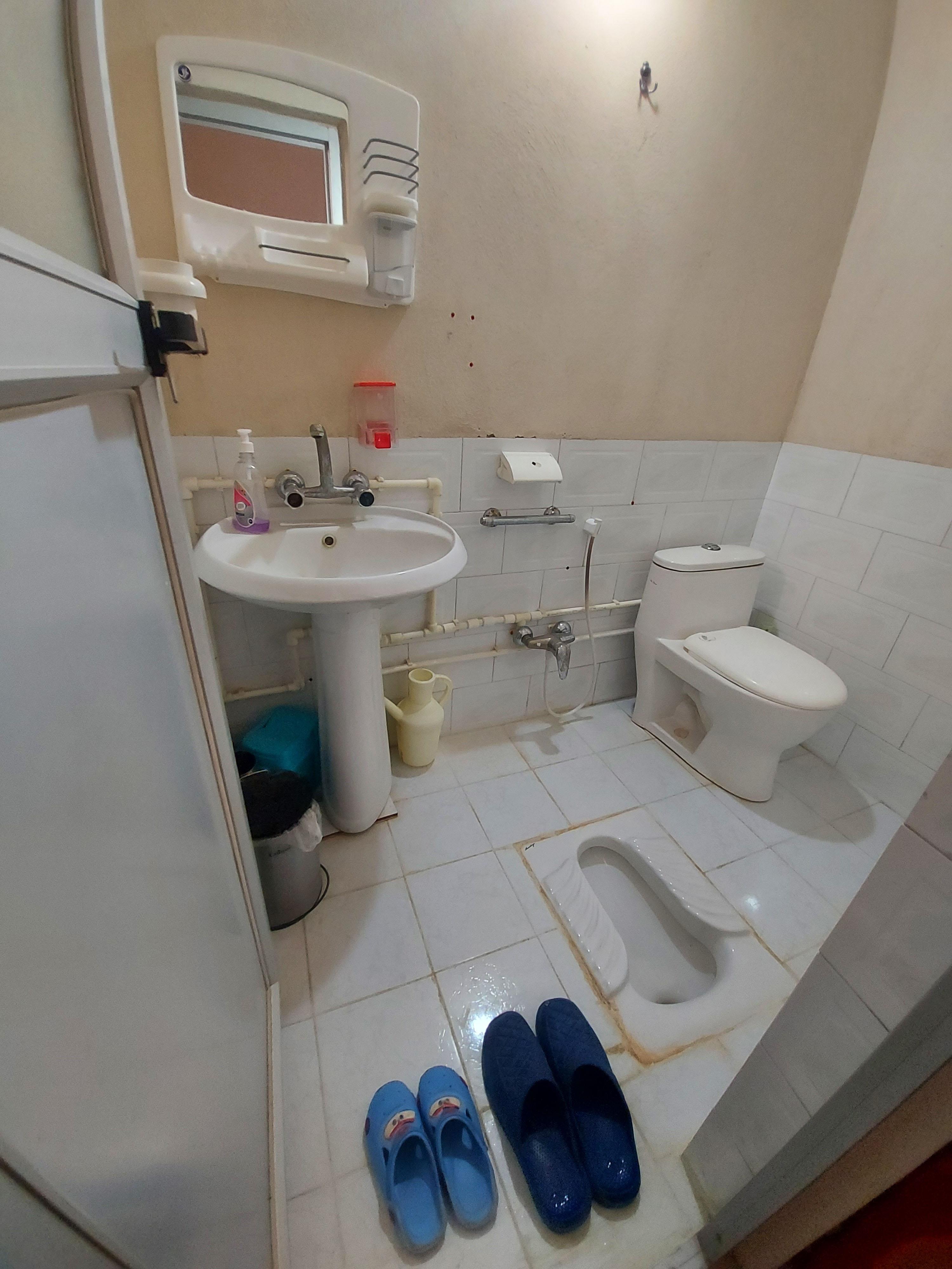 سوئیت فدک در شهر گیوی شهرستان کوثر