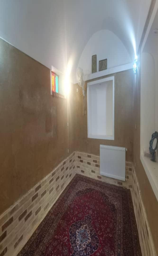 رزرو کوتاه مدت اتاق در خور و بیابانک