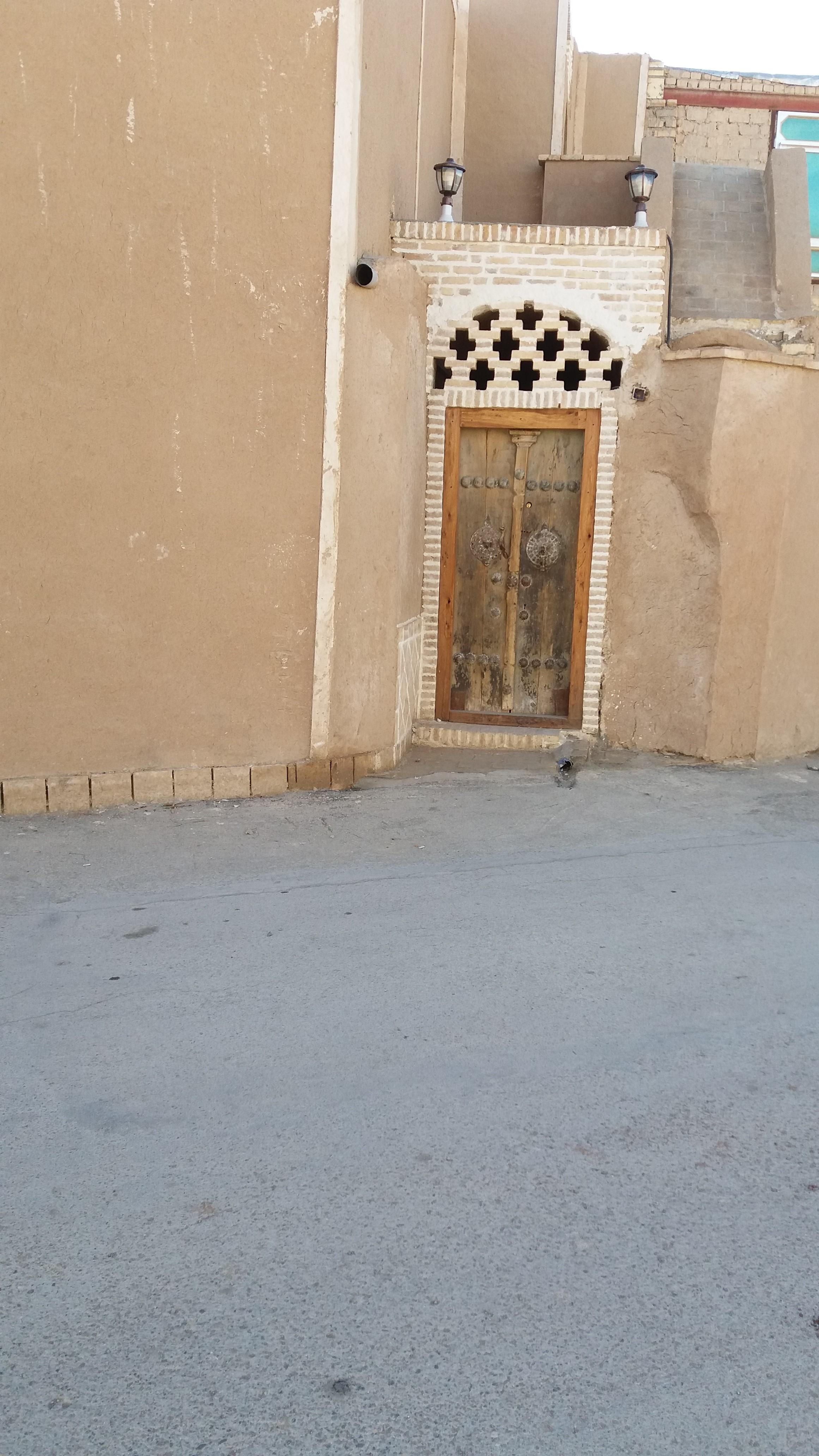 اجاره اتاق بومگردی در ورزنه اصفهان