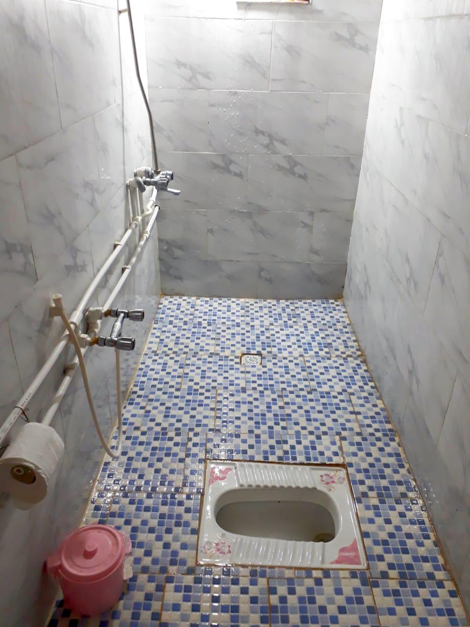 منزل بومگردی سنتی فانوس در رودبار